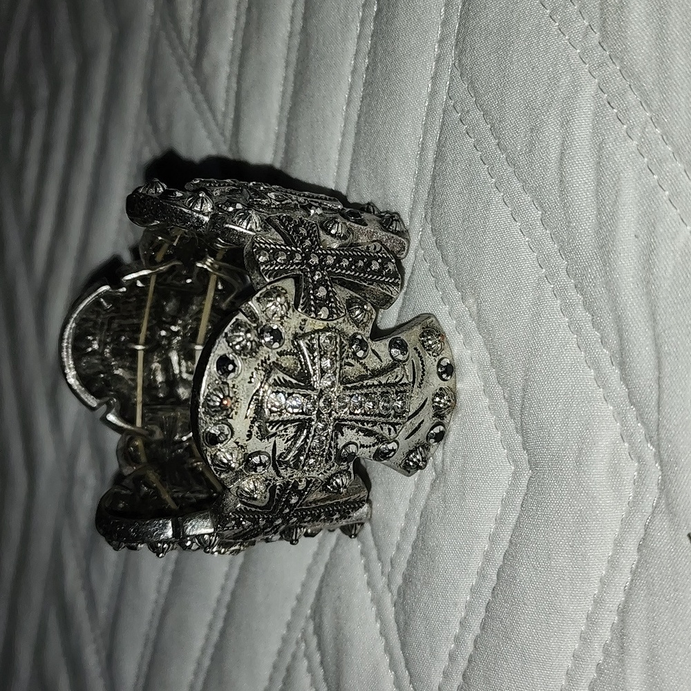 Silver Cross Stretchable Bracelet And Matching Ea… - image 3